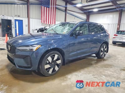 2025 VOLVO XC60 PLUS YV4H60RC4S1188983 - główne zdjęcie licytacji z USA - miniatura