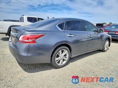 Trzecie zdjęcie samochodu z tyłu: 2015 NISSAN ALTIMA 2.5 SL VIN:1N4AL3AP0FN907213 - miniatura