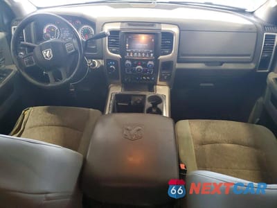 Zdjęcie 8 z 12 samochodu: 2013 RAM 2500 SLT VIN:3C6UR5JLXDG581061 - miniatura