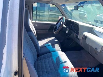 Piąte zdjęcie samochodu w środku: 1994 FORD RANGER VIN:1FTCR10U1RPB90200 - miniatura