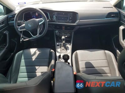 Zdjęcie 8 z 11 samochodu: 2022 VOLKSWAGEN JETTA SE VIN:3VWEM7BU3NM010428 - miniatura