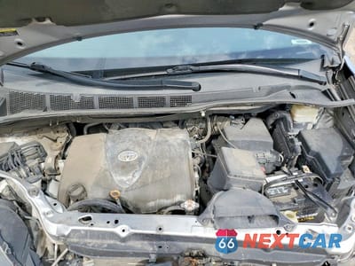 Zdjęcie 12 z 14 samochodu: 2017 TOYOTA SIENNA SE VIN:5TDXZ3DC7HS802418 - miniatura