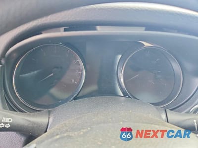 Zdjęcie 9 z 12 samochodu: 2016 NISSAN ROGUE SV VIN:JN8AT2MV6GW134312 - miniatura