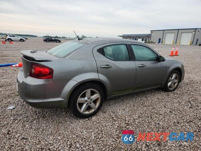 Trzecie zdjęcie samochodu z tyłu: 2013 DODGE AVENGER SXT VIN:1C3CDZCB3DN685482 - miniatura