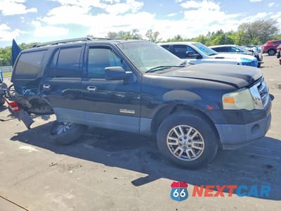 Czwarte zdjęcie samochodu z boku: 2007 FORD EXPEDITION XLT VIN:1FMFU15537LA17789 - miniatura