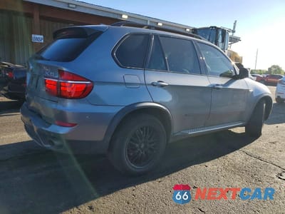 Trzecie zdjęcie samochodu z tyłu: 2011 BMW X5 XDRIVE35I VIN:5UXZV4C59BL411159 - miniatura
