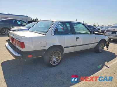 Trzecie zdjęcie samochodu z tyłu: 1985 BMW 325 E AUTOMATIC VIN:WBAAB6400F1014489 - miniatura