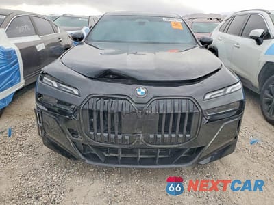Piąte zdjęcie samochodu w środku: 2024 BMW 740 I VIN:WBA23EH02RCS97587 - miniatura