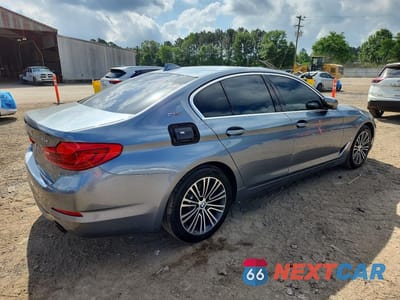 Trzecie zdjęcie samochodu z tyłu: 2019 BMW 530E VIN:WBAJA9C57KB388474 - miniatura