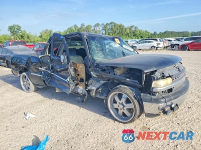 Czwarte zdjęcie samochodu z boku: 2001 CHEVROLET SILVERADO C1500 VIN:2GCEC19T711136969 - miniatura