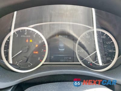 Zdjęcie 9 z 12 samochodu: 2018 NISSAN SENTRA S VIN:3N1AB7AP2JY202965 - miniatura