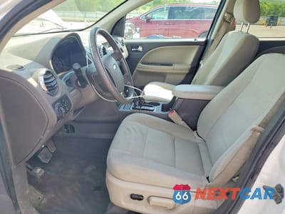 Zdjęcie 7 z 13 samochodu: 2008 FORD TAURUS X SEL VIN:1FMDK05W38GA36790 - miniatura