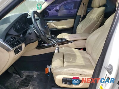 Zdjęcie 7 z 12 samochodu: 2016 BMW X5 XDRIVE35I VIN:5UXKR0C5XG0P22915 - miniatura