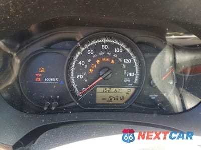Zdjęcie 9 z 12 samochodu: 2015 TOYOTA YARIS 5-DOOR LE VIN:VNKKTUD37FA038234 - miniatura