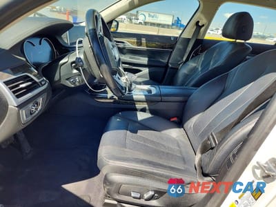 Zdjęcie 7 z 13 samochodu: 2018 BMW 740 XE VIN:WBA7J2C58JG938168 - miniatura