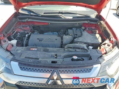 Zdjęcie 12 z 13 samochodu: 2019 MITSUBISHI OUTLANDER SE VIN:JA4AZ3A31KZ006953 - miniatura