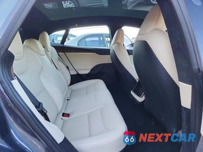 Zdjęcie 10 z 12 samochodu: 2022 TESLA MODEL S VIN:5YJSA1E59NF470729 - miniatura