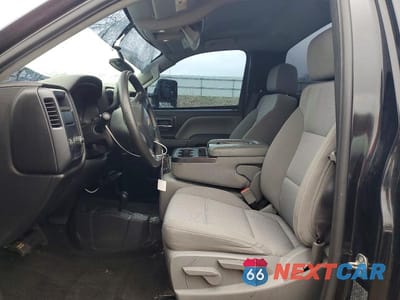 Zdjęcie 7 z 12 samochodu: 2018 CHEVROLET SILVERADO K1500 VIN:1GCNKNEC7JZ375140 - miniatura