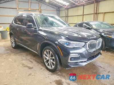 Czwarte zdjęcie samochodu z boku: 2020 BMW X5 XDRIVE40I VIN:5UXCR6C02L9C49578 - miniatura