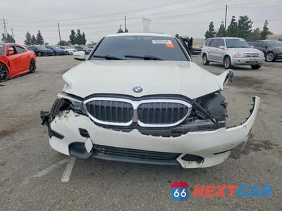 Piąte zdjęcie samochodu w środku: 2021 BMW 330I VIN:3MW5R1J00M8B78029 - miniatura