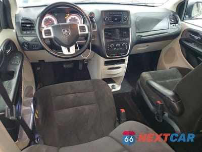Zdjęcie 8 z 13 samochodu: 2016 DODGE GRAND CARAVAN SE VIN:2C4RDGBG4GR359270 - miniatura