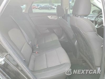 Zdjęcie 10 z 12 samochodu: 2023 KIA FORTE LXS VIN:3KPF24AD6PE659036 - miniatura