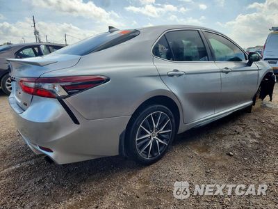 Trzecie zdjęcie samochodu z tyłu: 2024 TOYOTA CAMRY SE VIN:4T1G11AKXRU895645 - miniatura