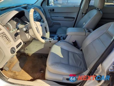 Zdjęcie 7 z 13 samochodu: 2008 FORD ESCAPE XLT VIN:1FMCU93118KE73766 - miniatura