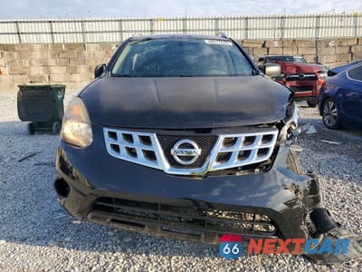 Piąte zdjęcie samochodu w środku: 2015 NISSAN ROGUE VIN:JN8AS5MV6FW252167 - miniatura
