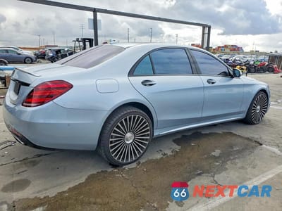Trzecie zdjęcie samochodu z tyłu: 2020 MERCEDES-BENZ S 560 VIN:W1KUG8DB0LA553680 - miniatura