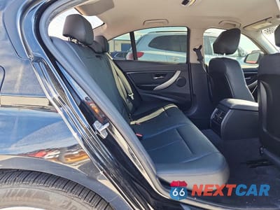 Zdjęcie 10 z 13 samochodu: 2016 BMW 320 XI VIN:WBA8E5G56GNT41612 - miniatura