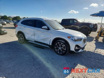 Czwarte zdjęcie samochodu z boku: 2020 BMW X1 XDRIVE28I VIN:WBXJG9C09L5P94152 - miniatura