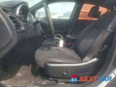 Zdjęcie 7 z 12 samochodu: 2013 CHRYSLER 200 LX VIN:1C3CCBAG7DN737527 - miniatura