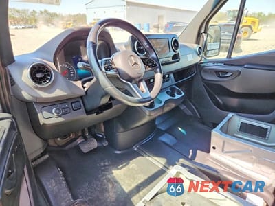 Zdjęcie 8 z 13 samochodu: 2022 MERCEDES-BENZ SPRINTER 4500 VIN:W1W9ED3YXNT113224 - miniatura