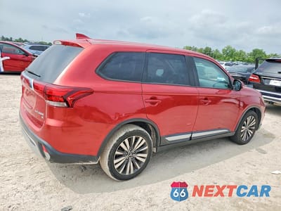 Trzecie zdjęcie samochodu z tyłu: 2019 MITSUBISHI OUTLANDER SE VIN:JA4AD3A38KZ037650 - miniatura
