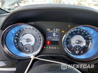 Zdjęcie 9 z 12 samochodu: 2011 CHRYSLER 300C VIN:2C3CA6CT2BH538432 - miniatura