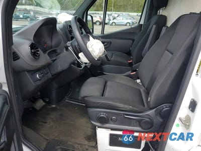 Zdjęcie 7 z 14 samochodu: 2023 MERCEDES-BENZ SPRINTER VIN:W1Y70BGY3PT129621 - miniatura