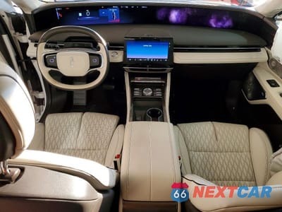 Zdjęcie 8 z 13 samochodu: 2024 LINCOLN NAUTILUS BLACK LABEL VIN:5LMPJ9JA3RJ854875 - miniatura