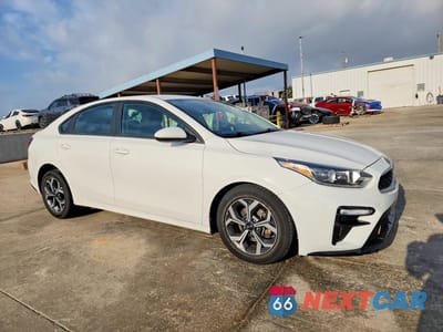 Czwarte zdjęcie samochodu z boku: 2020 KIA FORTE LXS VIN:3KPF24ADXLE201364 - miniatura