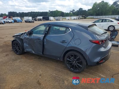 Drugie zdjęcie samochodu z przodu: 2024 MAZDA 3 PREFERRED VIN:JM1BPBLM4R1702344 - miniatura