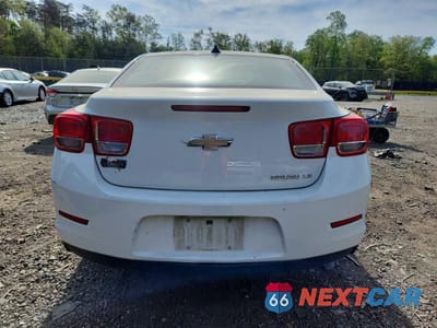 Zdjęcie 6 z 12 samochodu: 2014 CHEVROLET MALIBU LS VIN:1G11B5SL8EF114666 - miniatura