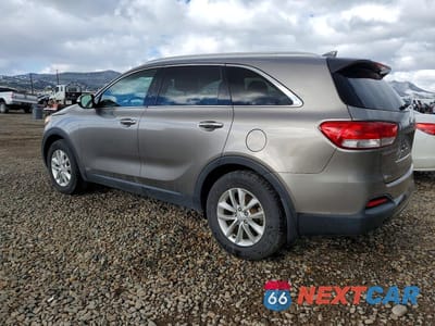Drugie zdjęcie samochodu z przodu: 2016 KIA SORENTO LX VIN:5XYPGDA37GG026626 - miniatura
