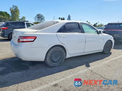 Trzecie zdjęcie samochodu z tyłu: 2011 TOYOTA CAMRY LE VIN:4T4BF3EK6BR127433 - miniatura