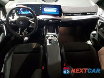 Zdjęcie 8 z 13 samochodu: 2024 BMW X2 M35I VIN:WBX83GM00R5Z23630 - miniatura