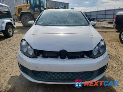 Piąte zdjęcie samochodu w środku: 2010 VOLKSWAGEN GTI VIN:WVWEV7AJ8AW395647 - miniatura