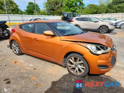 Czwarte zdjęcie samochodu z boku: 2016 HYUNDAI VELOSTER VIN:KMHTC6ADXGU285264 - miniatura