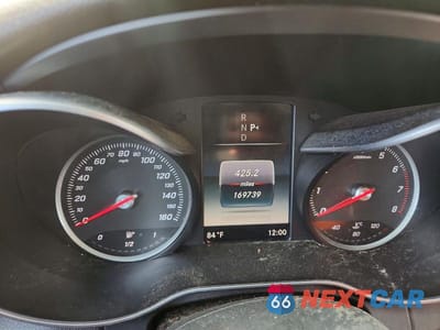 Zdjęcie 9 z 12 samochodu: 2016 MERCEDES-BENZ C 300 4MATIC VIN:55SWF4KB9GU118458 - miniatura