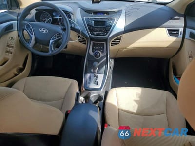 Zdjęcie 8 z 12 samochodu: 2013 HYUNDAI ELANTRA GLS VIN:KMHDH4AE3DU874557 - miniatura