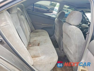 Zdjęcie 10 z 11 samochodu: 2002 TOYOTA CAMRY LE VIN:4T1BE32K22U525188 - miniatura