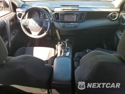 Zdjęcie 8 z 13 samochodu: 2018 TOYOTA RAV4 XLE VIN:2T3RFREV9JW808634 - miniatura